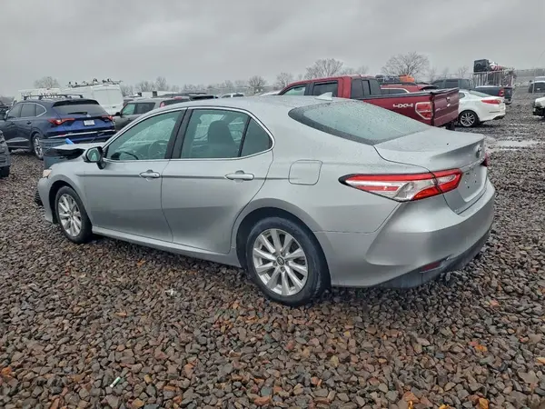 4T1C11AK2LU345104 2020 TOYOTA CAMRY - Image 2