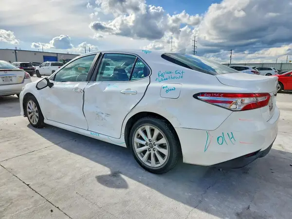 4T1C11AK2LU345393 2020 TOYOTA CAMRY - Image 2