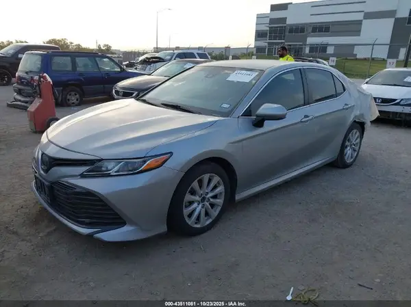 4T1C11AK2LU354305 2020 TOYOTA CAMRY - Image 2