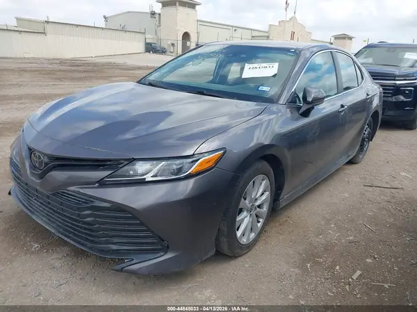 4T1C11AK2LU362663 2020 TOYOTA CAMRY - Image 2