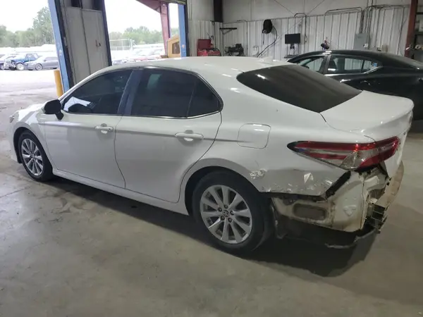 4T1C11AK2LU366616 2020 TOYOTA CAMRY - Image 2