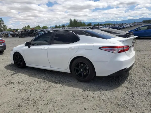 4T1C11AK2LU880336 2020 TOYOTA CAMRY - Image 2