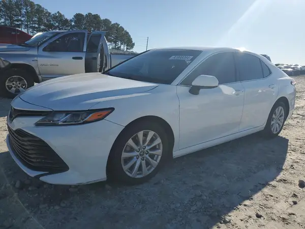 4T1C11AK2LU882703 2020 TOYOTA CAMRY - Image 1