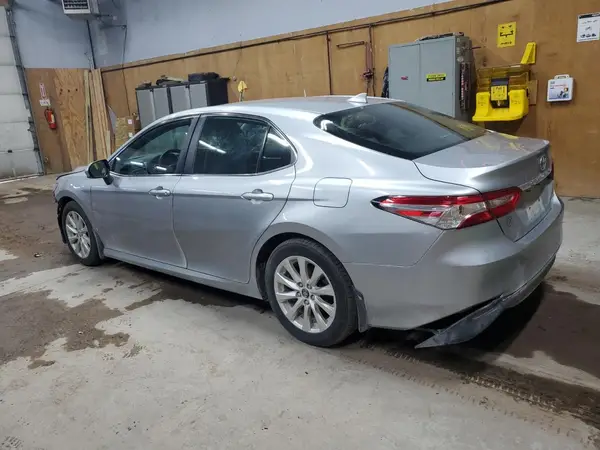 4T1C11AK2LU885410 2020 TOYOTA CAMRY - Image 2