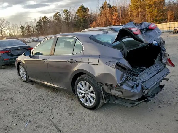 4T1C11AK2LU886721 2020 TOYOTA CAMRY - Image 2