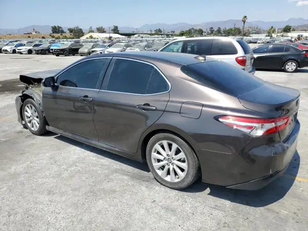 4T1C11AK2LU891403 2020 TOYOTA CAMRY - Image 2