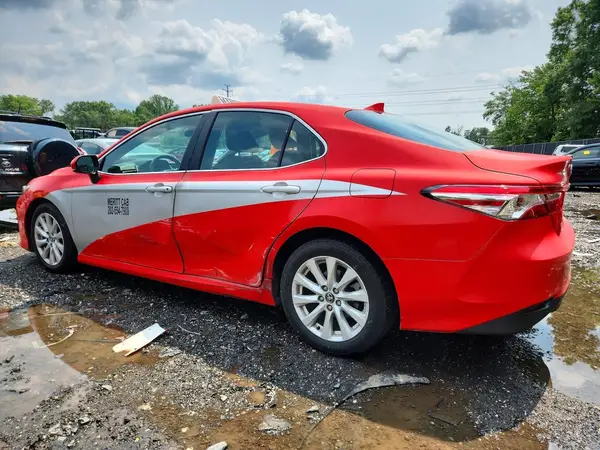 4T1C11AK2LU892485 2020 TOYOTA CAMRY - Image 2