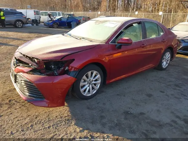 4T1C11AK2LU901184 2020 TOYOTA CAMRY - Image 2