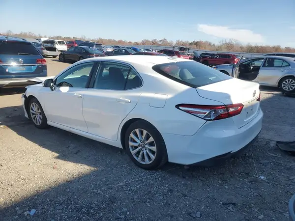 4T1C11AK2LU902402 2020 TOYOTA CAMRY - Image 2