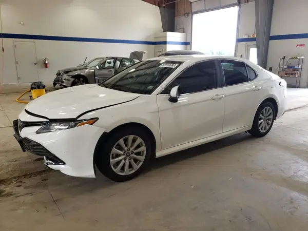 4T1C11AK2LU906918 2020 TOYOTA CAMRY - Image 1