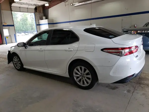 4T1C11AK2LU906918 2020 TOYOTA CAMRY - Image 2