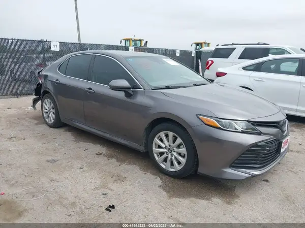 4T1C11AK2LU921662 2020 TOYOTA CAMRY - Image 1