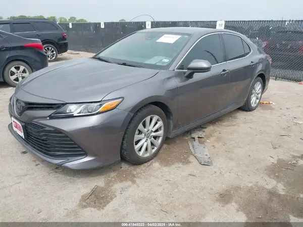 4T1C11AK2LU921662 2020 TOYOTA CAMRY - Image 2
