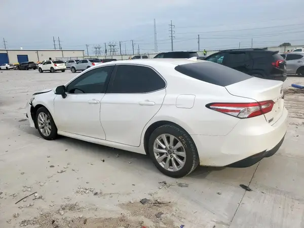 4T1C11AK2LU929390 2020 TOYOTA CAMRY - Image 2