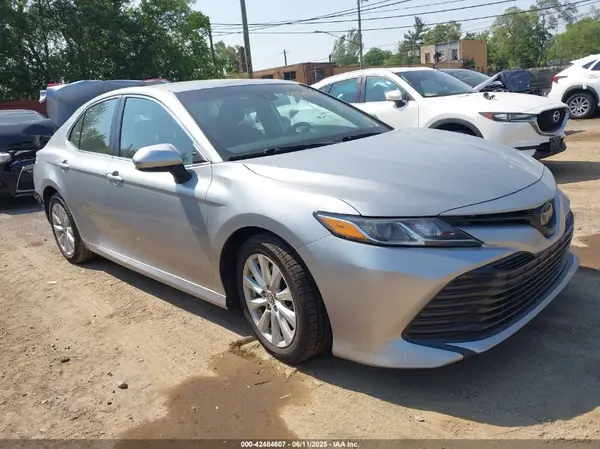 4T1C11AK2LU931396 2020 TOYOTA CAMRY - Image 1