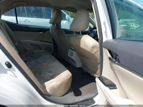 4T1C11AK2LU933035 2020 TOYOTA CAMRY - Image 8