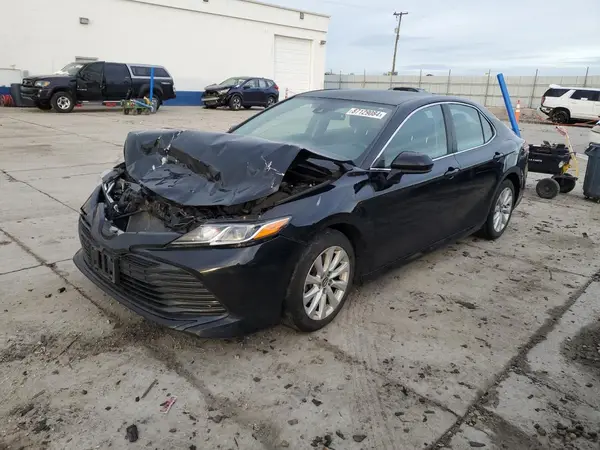 4T1C11AK2LU941605 2020 TOYOTA CAMRY - Image 1