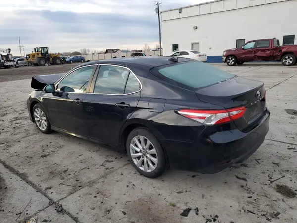 4T1C11AK2LU941605 2020 TOYOTA CAMRY - Image 2