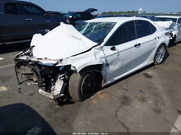 4T1C11AK2LU947078 2020 TOYOTA CAMRY - Image 2