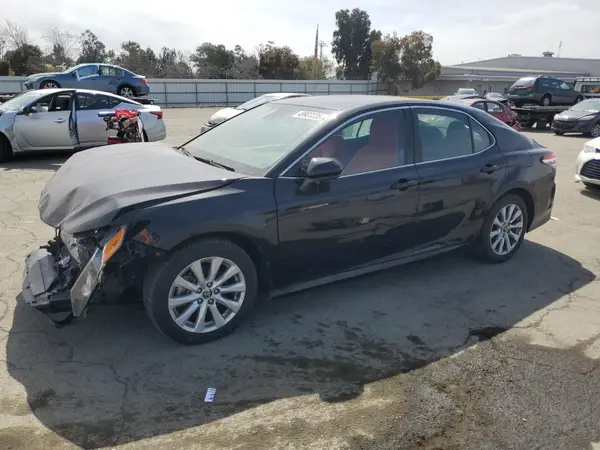 4T1C11AK2LU962857 2020 TOYOTA CAMRY - Image 1