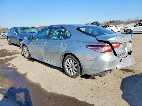 4T1C11AK2LU979464 2020 TOYOTA CAMRY - Image 2