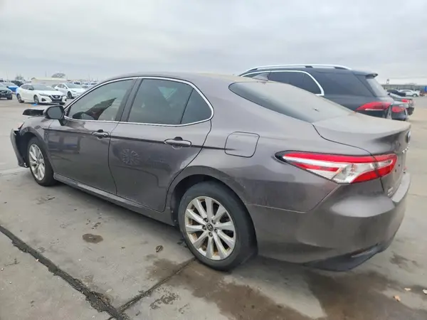 4T1C11AK2LU984180 2020 TOYOTA CAMRY - Image 2