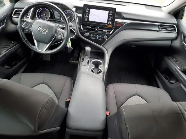 4T1C11AK2MU410261 2021 TOYOTA CAMRY - Image 8