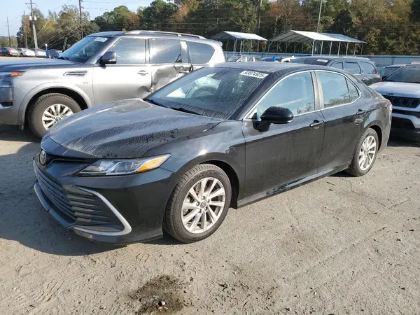 4T1C11AK2MU439033 2021 TOYOTA CAMRY - Image 1