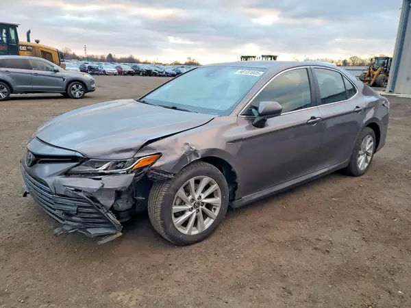 4T1C11AK2MU448797 2021 TOYOTA CAMRY - Image 1