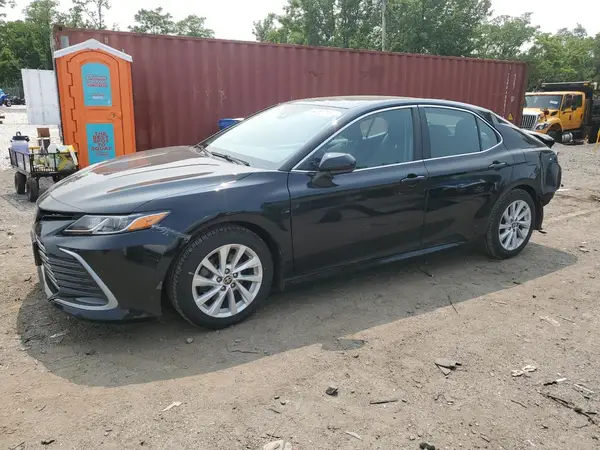 4T1C11AK2MU451571 2021 TOYOTA CAMRY - Image 1