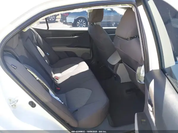 4T1C11AK2MU452929 2021 TOYOTA CAMRY - Image 8