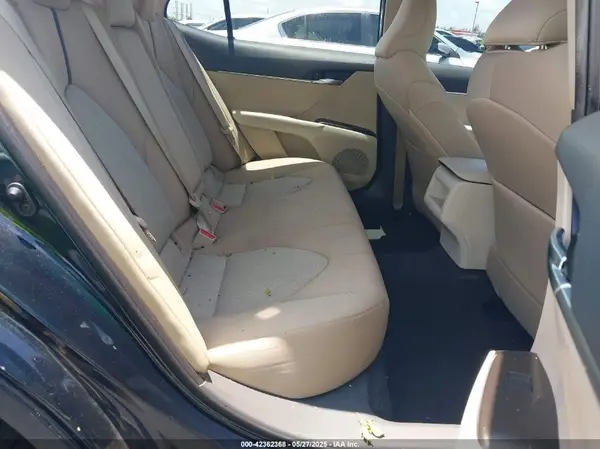 4T1C11AK2MU455202 2021 TOYOTA CAMRY - Image 8