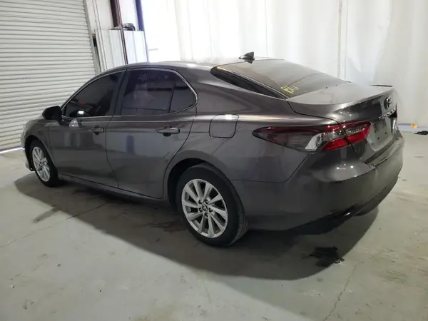 4T1C11AK2MU467771 2021 TOYOTA CAMRY - Image 2