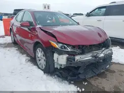 4T1C11AK2MU470444 2021 TOYOTA CAMRY