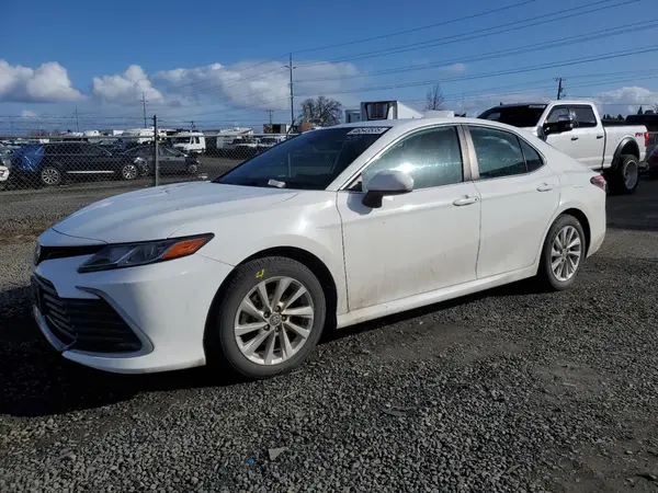 4T1C11AK2MU495473 2021 TOYOTA CAMRY - Image 1