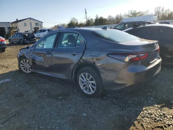4T1C11AK2MU557941 2021 TOYOTA CAMRY - Image 2