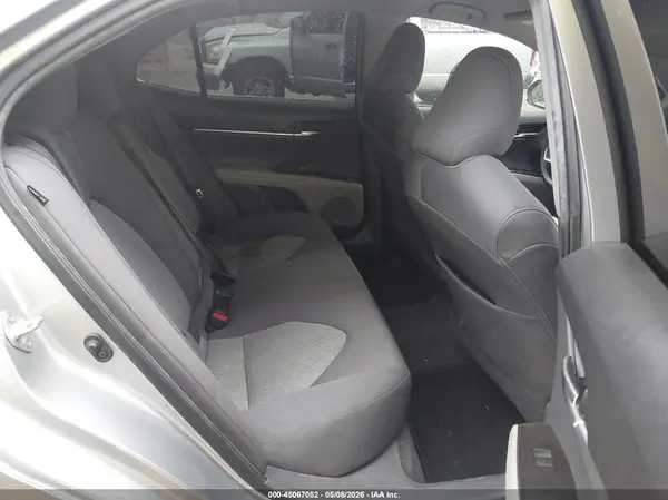 4T1C11AK2MU561990 2021 TOYOTA CAMRY - Image 8
