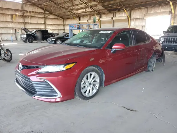 4T1C11AK2MU577039 2021 TOYOTA CAMRY - Image 1