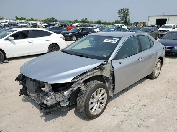 4T1C11AK2MU580443 2021 TOYOTA CAMRY - Image 1