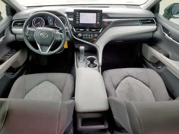 4T1C11AK2MU587618 2021 TOYOTA CAMRY - Image 8