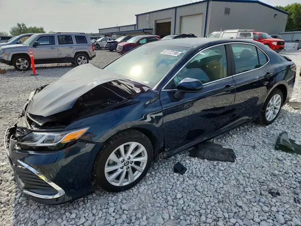 4T1C11AK2MU596867 2021 TOYOTA CAMRY - Image 1