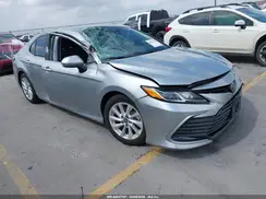 4T1C11AK2MU612789 2021 TOYOTA CAMRY