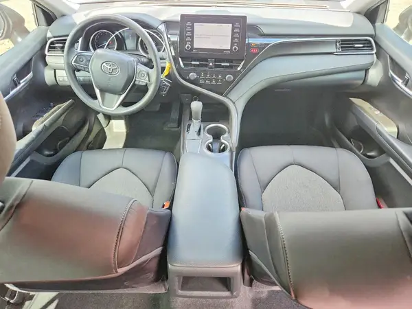 4T1C11AK2MU615921 2021 TOYOTA CAMRY - Image 8