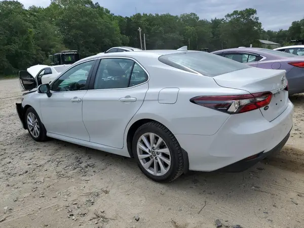 4T1C11AK2NU005180 2022 TOYOTA CAMRY - Image 2