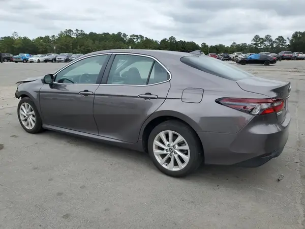 4T1C11AK2NU009276 2022 TOYOTA CAMRY - Image 2