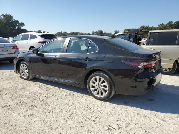 4T1C11AK2NU036915 2022 TOYOTA CAMRY - Image 2