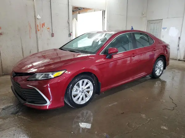 4T1C11AK2NU048319 2022 TOYOTA CAMRY - Image 1