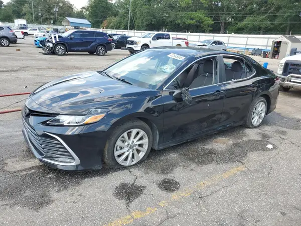 4T1C11AK2NU052225 2022 TOYOTA CAMRY - Image 1