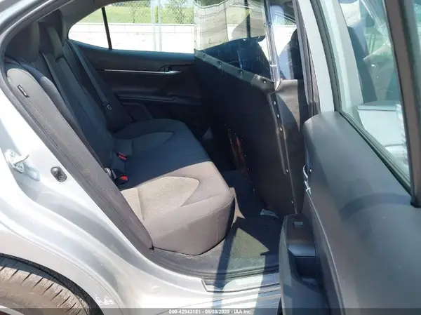 4T1C11AK2NU052242 2022 TOYOTA CAMRY - Image 8