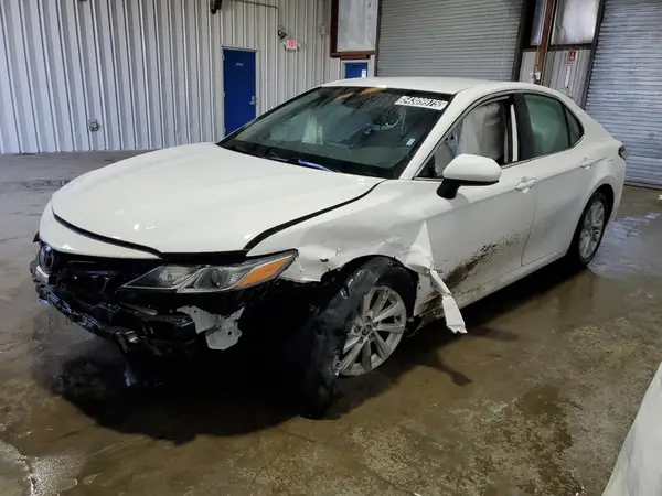 4T1C11AK2NU074791 2022 TOYOTA CAMRY - Image 1